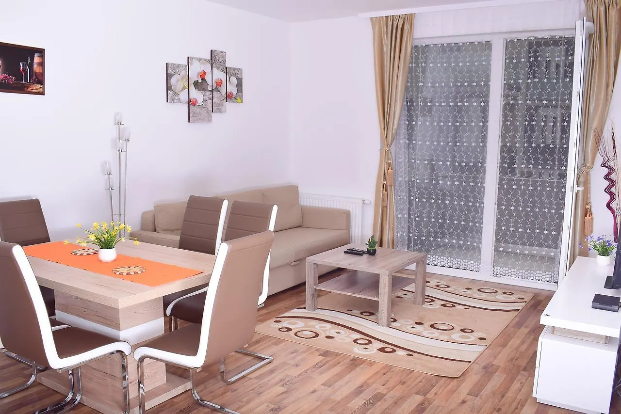 Corvin Holiday Apartments Hotel Budapest 3*,
