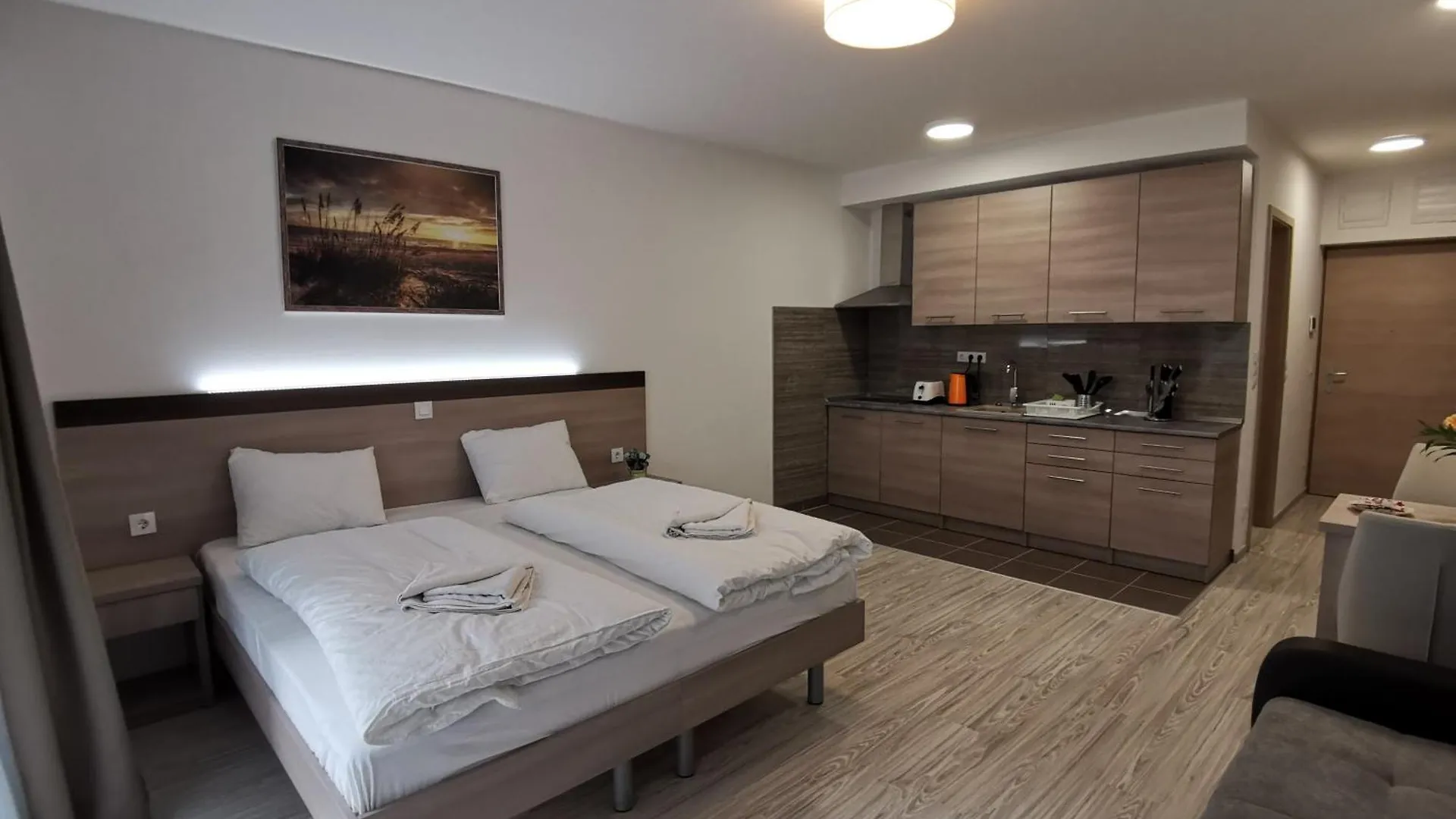 Corvin Holiday Apartments Hotel Будапешт Апарт-отель