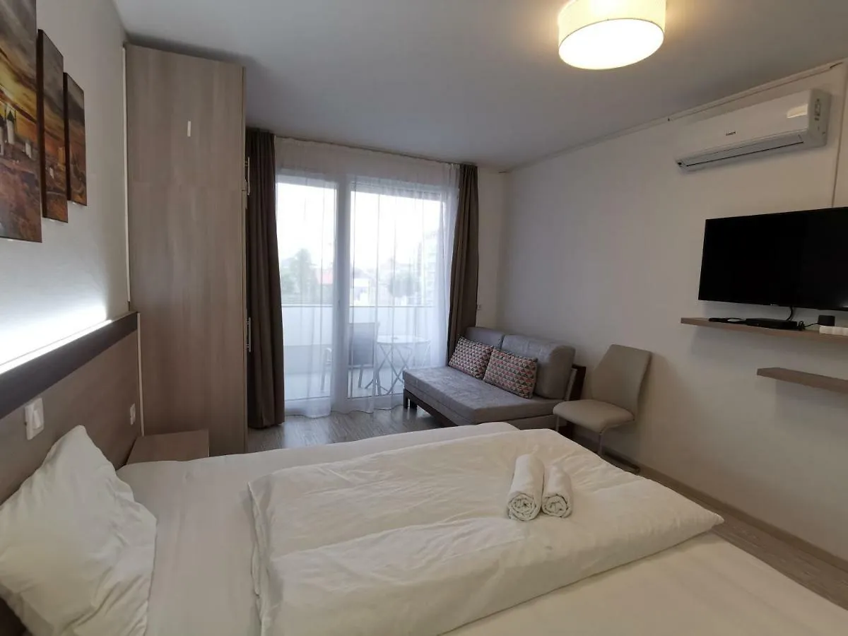 Corvin Holiday Apartments Hotel Будапешт