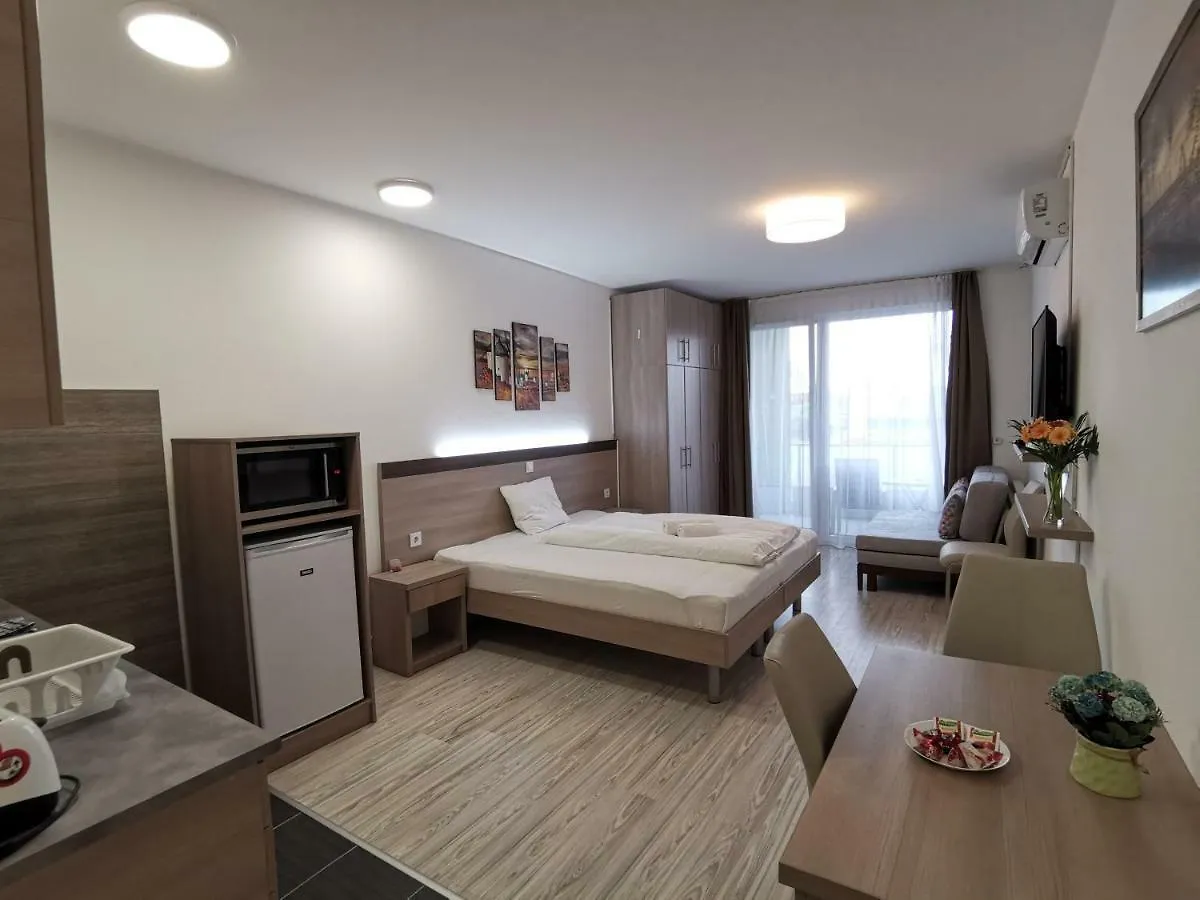 Апарт-отель Corvin Holiday Apartments Hotel Будапешт