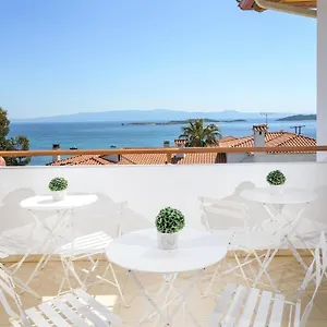 https://pension-stelios.hotelschalkidiki.net