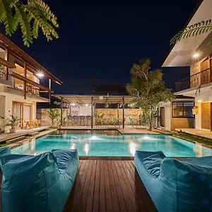 Guest house Kubu Tropis ***